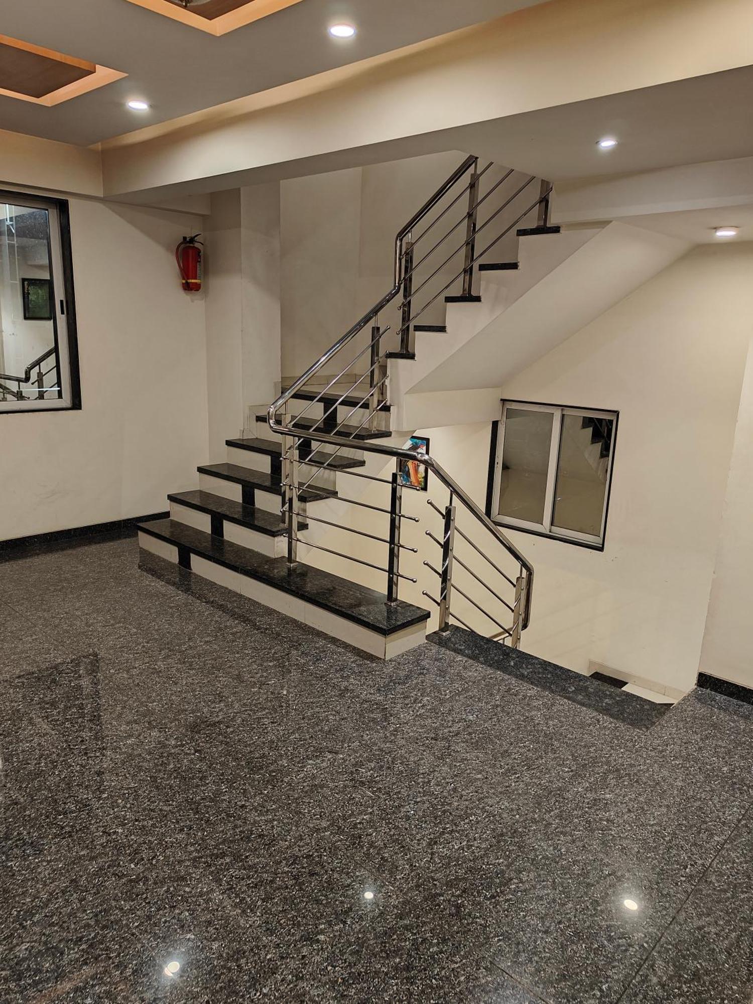 Hotel Sahyog&Rooms Surat Exterior foto